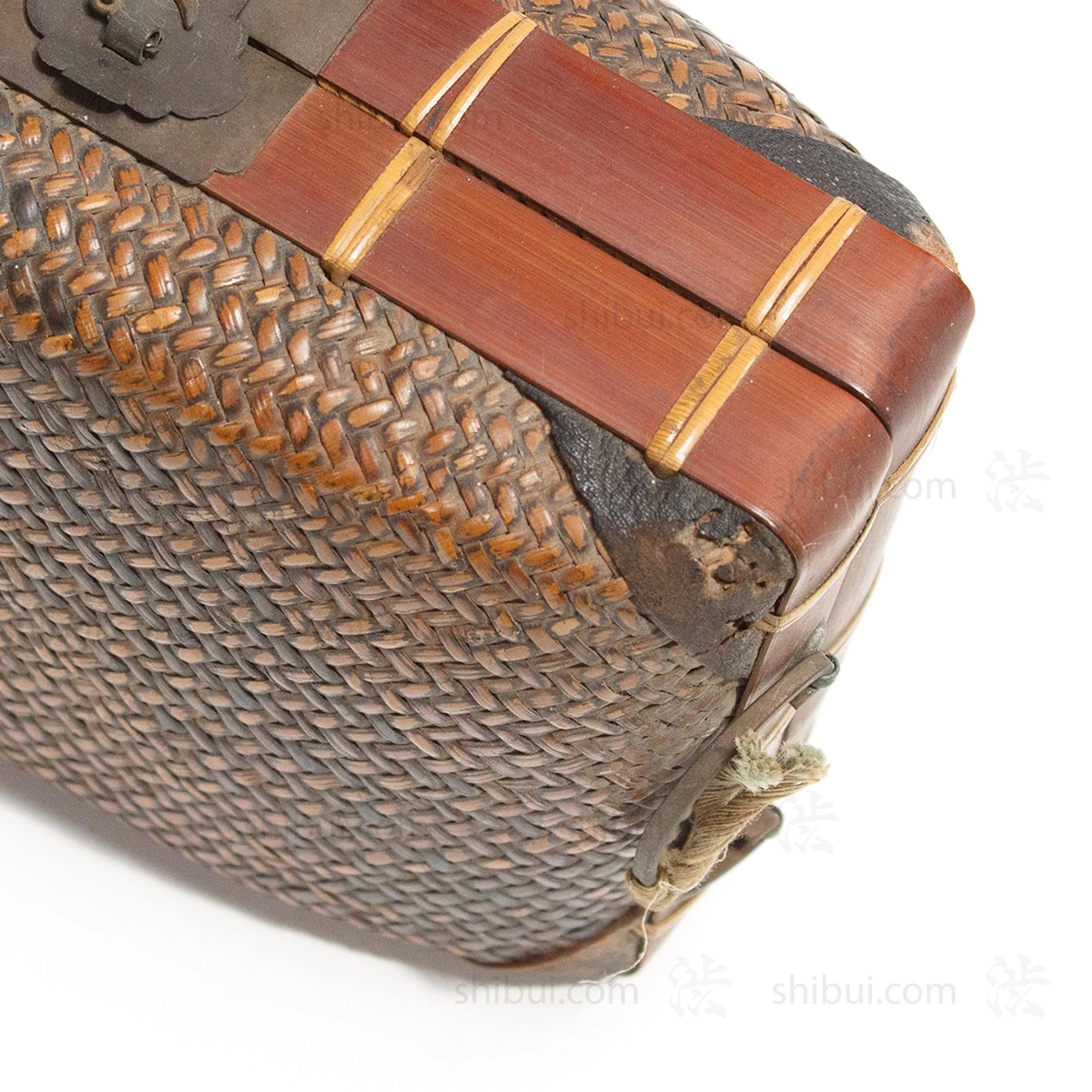 Japanese Antique Bamboo Woven Bento Basket - Image 8