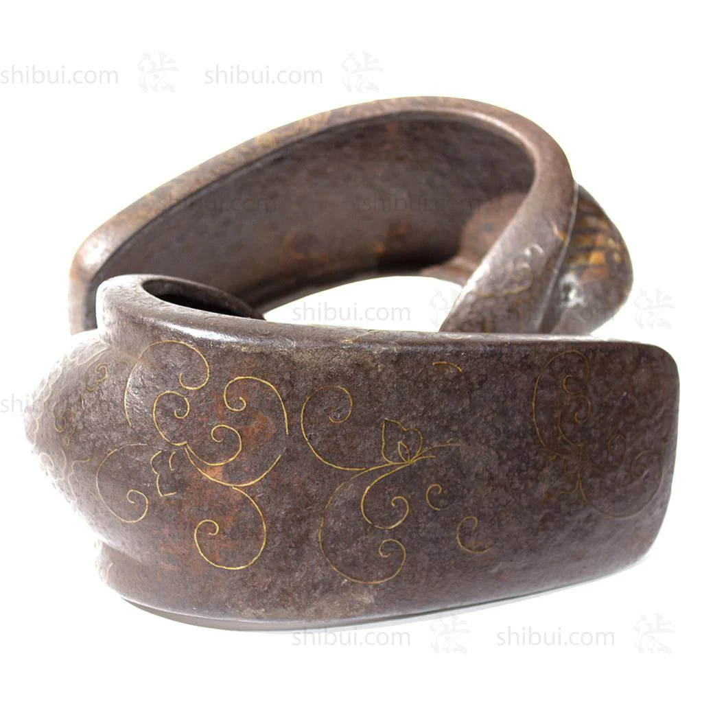 Japanese Antiques Abumi Pair of Stirrups with a Crab Motif - Image 10